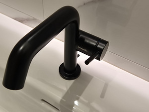 Valamukapp Villeroy & Boch “Subway 3.0” + Segisti Hansgrohe (8 foto / 8)