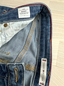 Джинсы Hilfiger (4 фото из 6)