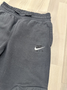 Штаны Nike (3 фото из 5)