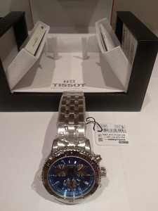 Tissot новые часы (2 фото из 5)