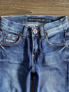 Tommy hilfiger uued teksad, 122–128 (2 foto / 3)