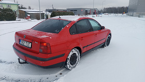 Volkswagen Passat 1.9 TDI 81kw (4 foto / 10)