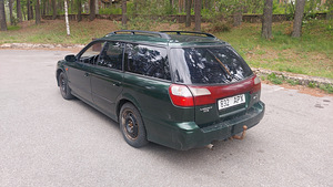 Subaru Legacy 2.0 92kw (3 foto / 10)