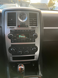 Chrysler 300c (9 фото из 10)