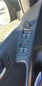 Volkswagen Tiguan (5 foto / 11)