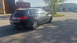 Autorent Honda Accord (3 foto / 5)