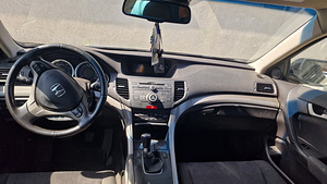 Autorent Honda Accord (5 foto / 5)