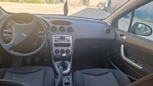 Autorent Peugeot 308 (5 foto / 5)