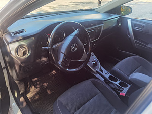 прокат автомобилей (2 фото из 6)