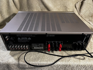 Denon PMA-680R (2 foto / 2)