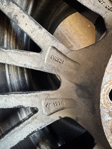 5x130 диски 20x10,5 / 20x9 (6 фото из 8)