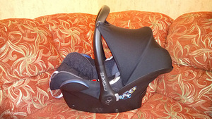 Maxi-Cosi Cabriofix turvahäll 2017 (0-13kg) lisadega (3 foto / 3)