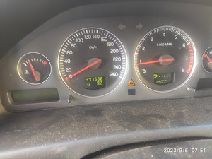 Müüa auto Volvo V70 CNG+bens. (1 foto / 8)