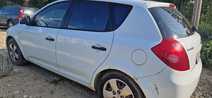 Kia Ceed на запчасти (2 фото из 4)