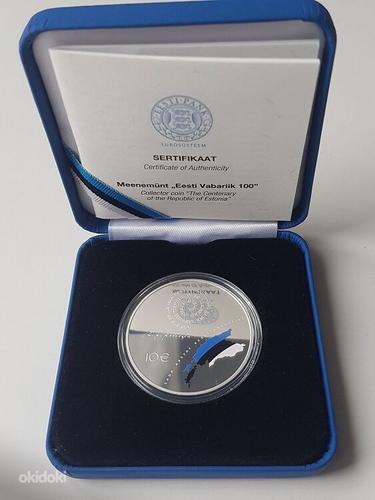 Серебряная монета номиналом 10 евро Эстонская Республика 100 (фото #1)