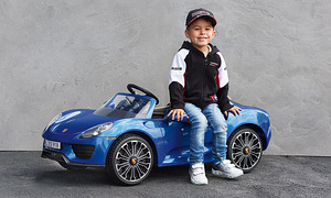Детский электромобиль Porsche 918 Spyder WAP0409180K