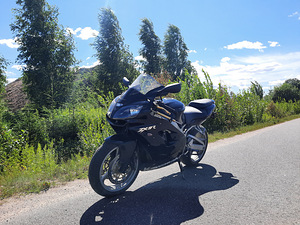 Kawasaki ZX9R 2000 (3 foto / 4)