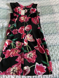 Женская одежда (2 фото из 2)