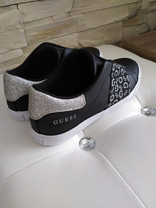 Guess обувь 37 (1 фото из 3)