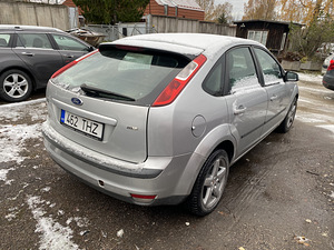 Ford Focus varuosadeks (4 foto / 6)