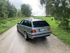 BMW 318i M (3 foto / 9)