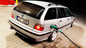 BMW 318i M (7 foto / 9)