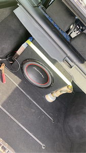 Subwoofer koos võimendiga (1 foto / 1)