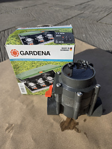 Gardena kastmissüsteemi komponendid (vihmutid MD180, liitmik (4 foto / 6)
