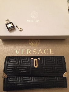 Versace rahakott (2 foto / 6)