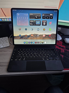iPad Air M2 13 256 GB 5G + Magic Keyboard + Smart Folio (1 foto / 4)