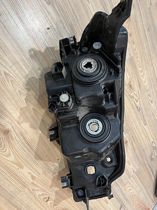 Esituli vasak Suzuki vitara (3 foto / 4)