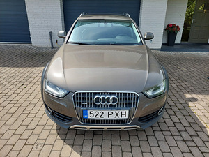 Audi A4 B8.5 Allroad (4 foto / 7)