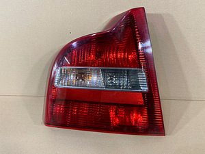 Продам фонарь задний левый Volvo S80.