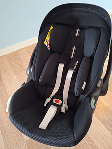 Cybex cloud G-i size turvahäll (4 foto / 6)