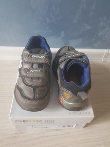 GEOX кроссовки (3 фото из 3)