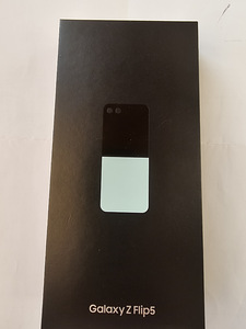 Samsung Galaxy Flip (3 foto / 3)