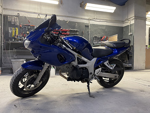 Suzuki sv650s (3 foto / 4)