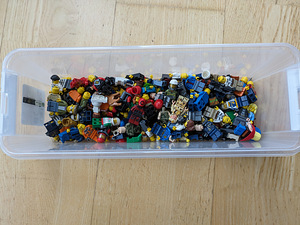 Suur kast lego klotse (2 foto / 5)