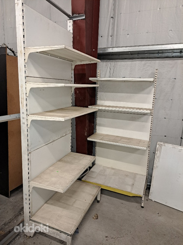 Müüa metallist riiulid