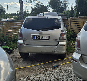 Toyota Corolla Verso - varuosad (1 foto / 4)