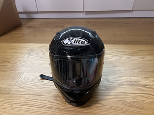 Mootorrattakiiver X-Lite X-802RR Ultra Carbon (5 foto / 10)