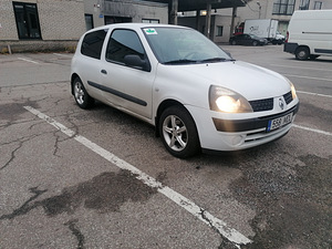 Renault Clio 2003г (4 фото из 7)