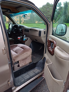 Chevrolet chevy van 1500 (6 foto / 9)