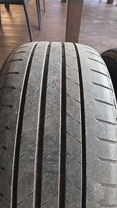 Suverehvid Bridgestone Turanza 225 45 18 (5 foto / 10)