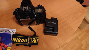 Nikon D800 +28mm f1,8 (2 foto / 3)