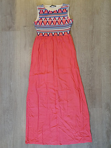 Красивое платье, S / M (3 фото из 4)
