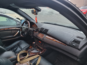 BMW x5 E53 135kw (5 foto / 5)