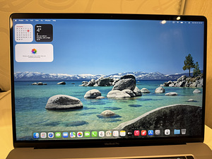 MacBook Pro 2019 16 Retina (8 foto / 9)
