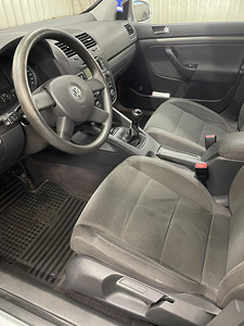 Volkswagen Golf (10 foto / 11)