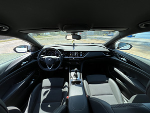 Opel Insignia Sports Tourer Exclusive 2.0 TDi 125kw (14 foto / 15)